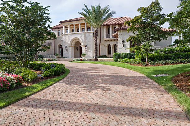 Best Driveway Paving Contractor  in Cudahy, CA